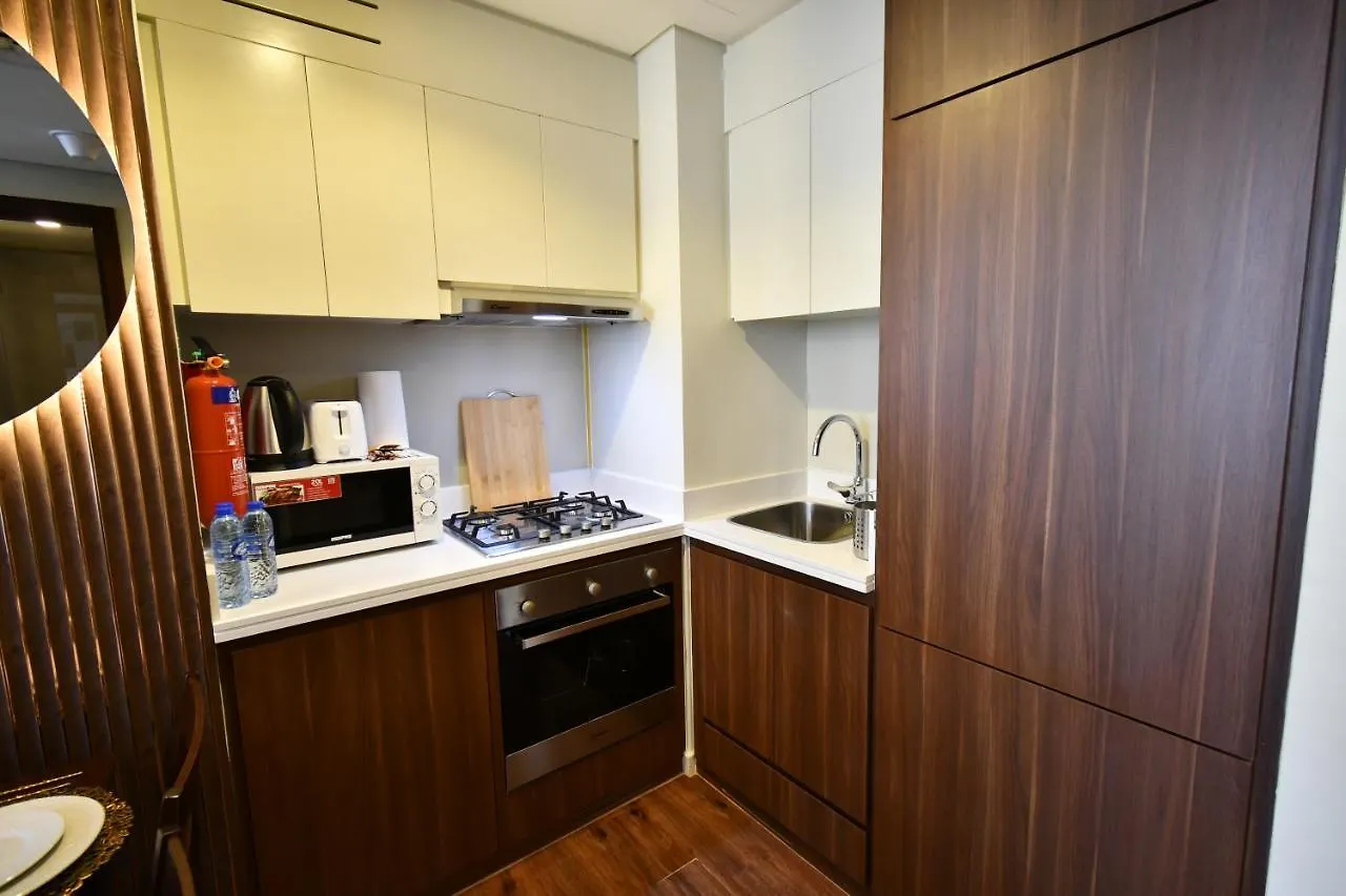 Vera Residence-Canal Viewing Dubai Mall Walking 2Br Chic Apt